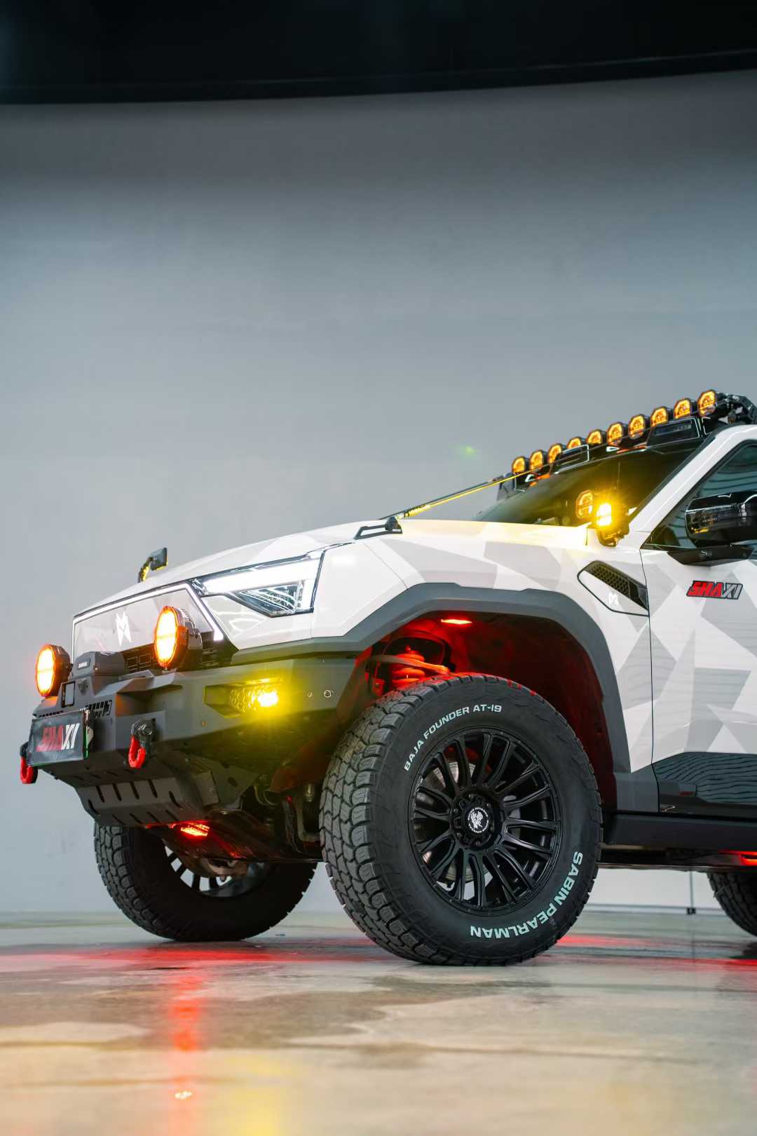 Dongfeng M-Hero M817 with SHAXI EVO73A suspension kit installed – photo 3