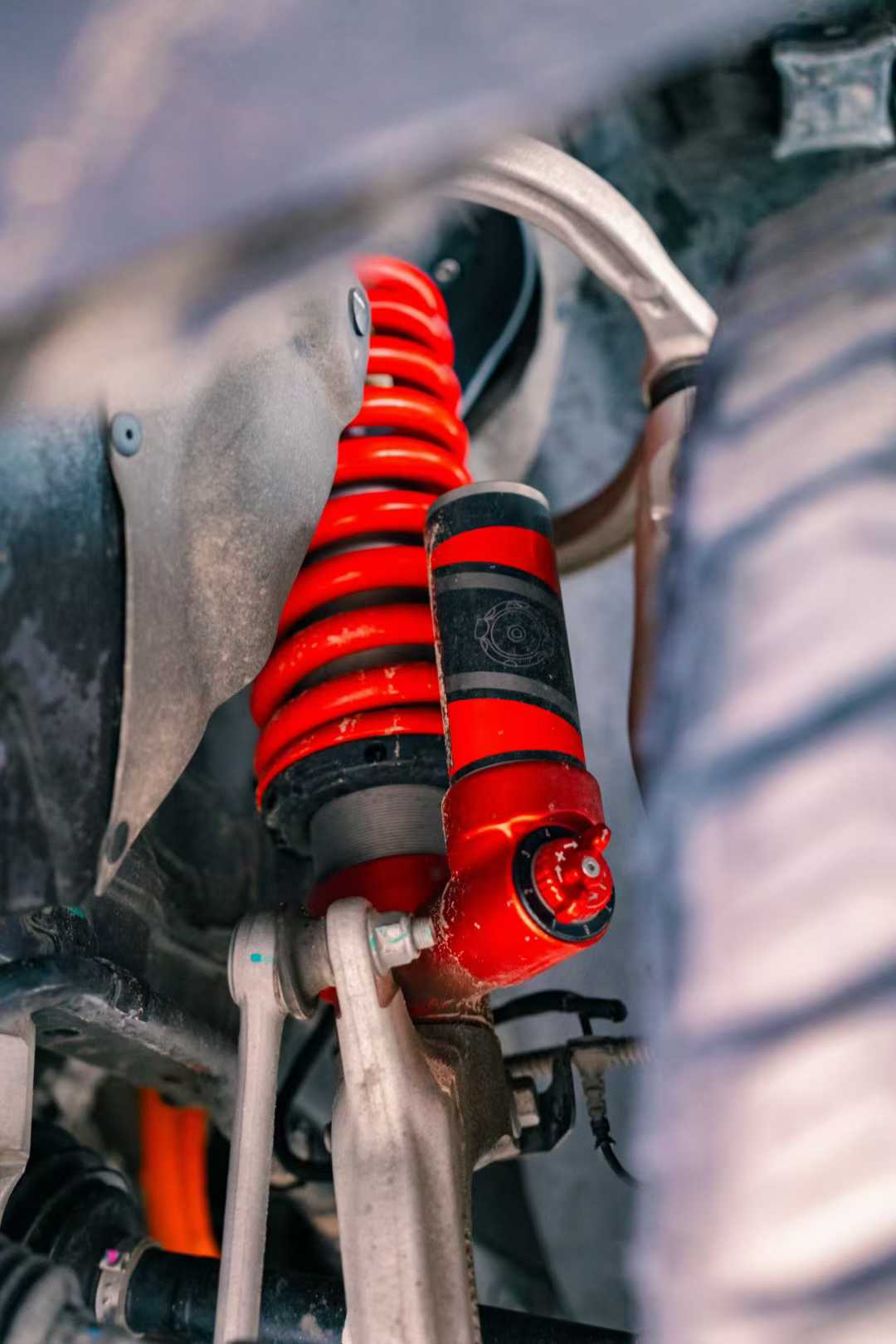 Dongfeng M-Hero M817 with SHAXI EVO73A suspension kit installed – photo 9