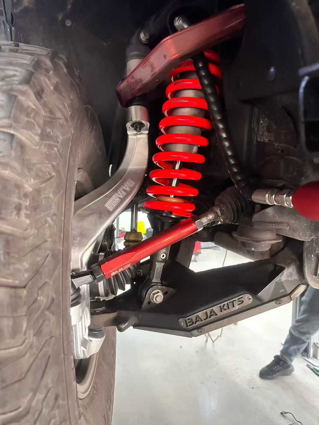 Ford Bronco with SHAXI E-Control suspension kit installed – photo 4