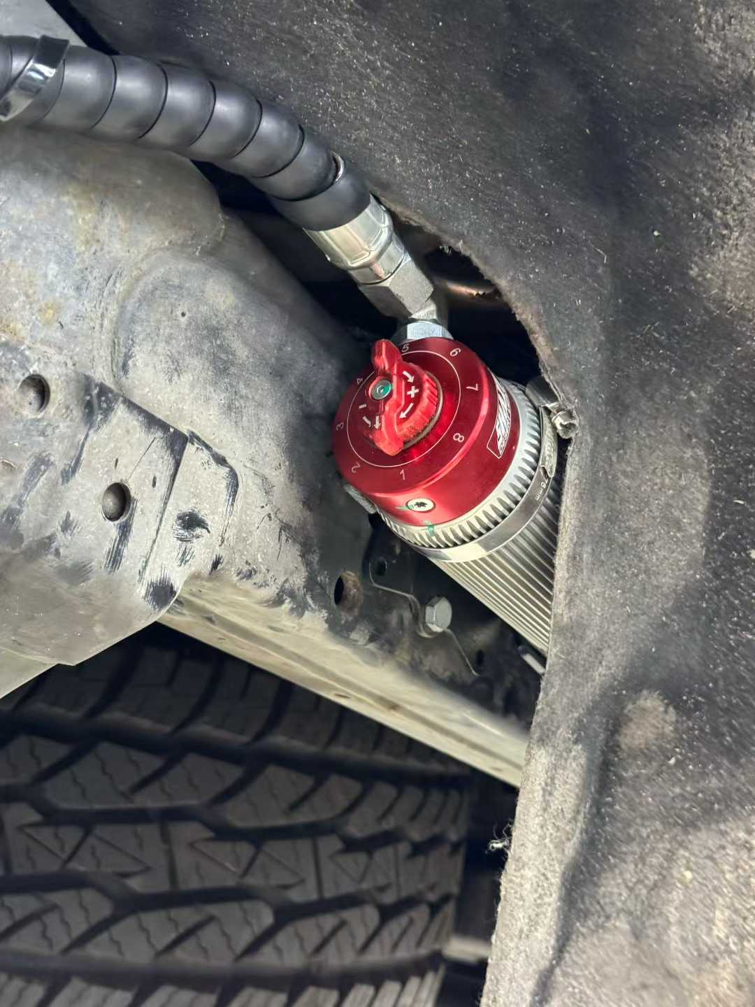 Ford Everest with SHAXI EVO73A suspension kit installed – photo 13