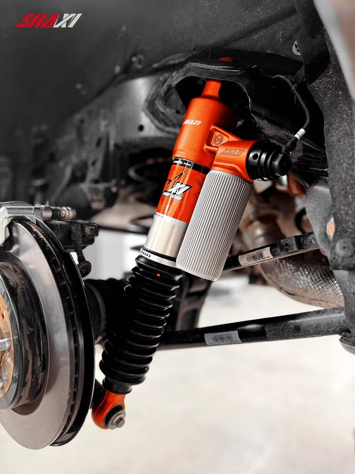 GWM 2026 Tank 300L Hi4-Z PHEV (LWB) with SHAXI E-Control suspension kit installed – photo 3