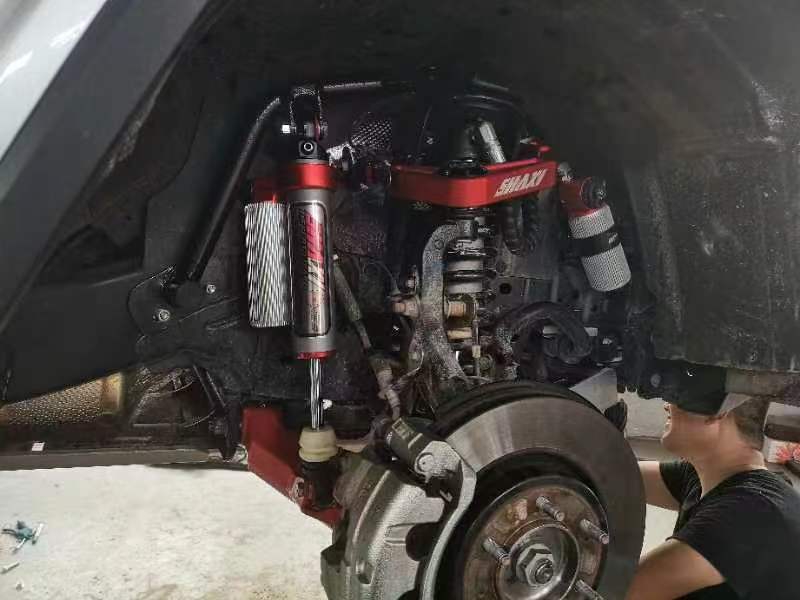 GWM Tank 300 Hi4-T PHEV with SHAXI EVO73A suspension kit installed – photo 7