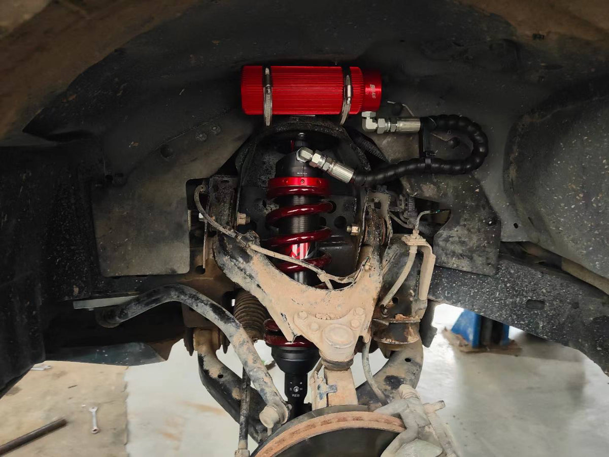 Isuzu D-Max (2020+) with SHAXI EVO73A suspension kit installed – photo 2
