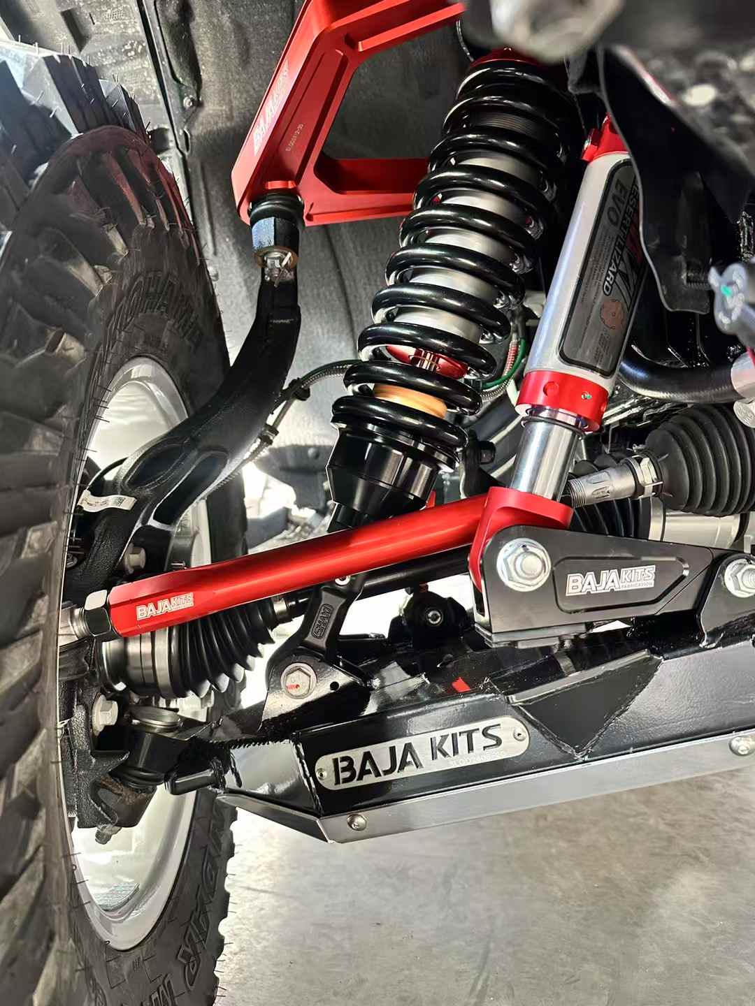 Ford Bronco (Bronco Raptor Conversion) with SHAXI EVO73A suspension kit installed – photo 3
