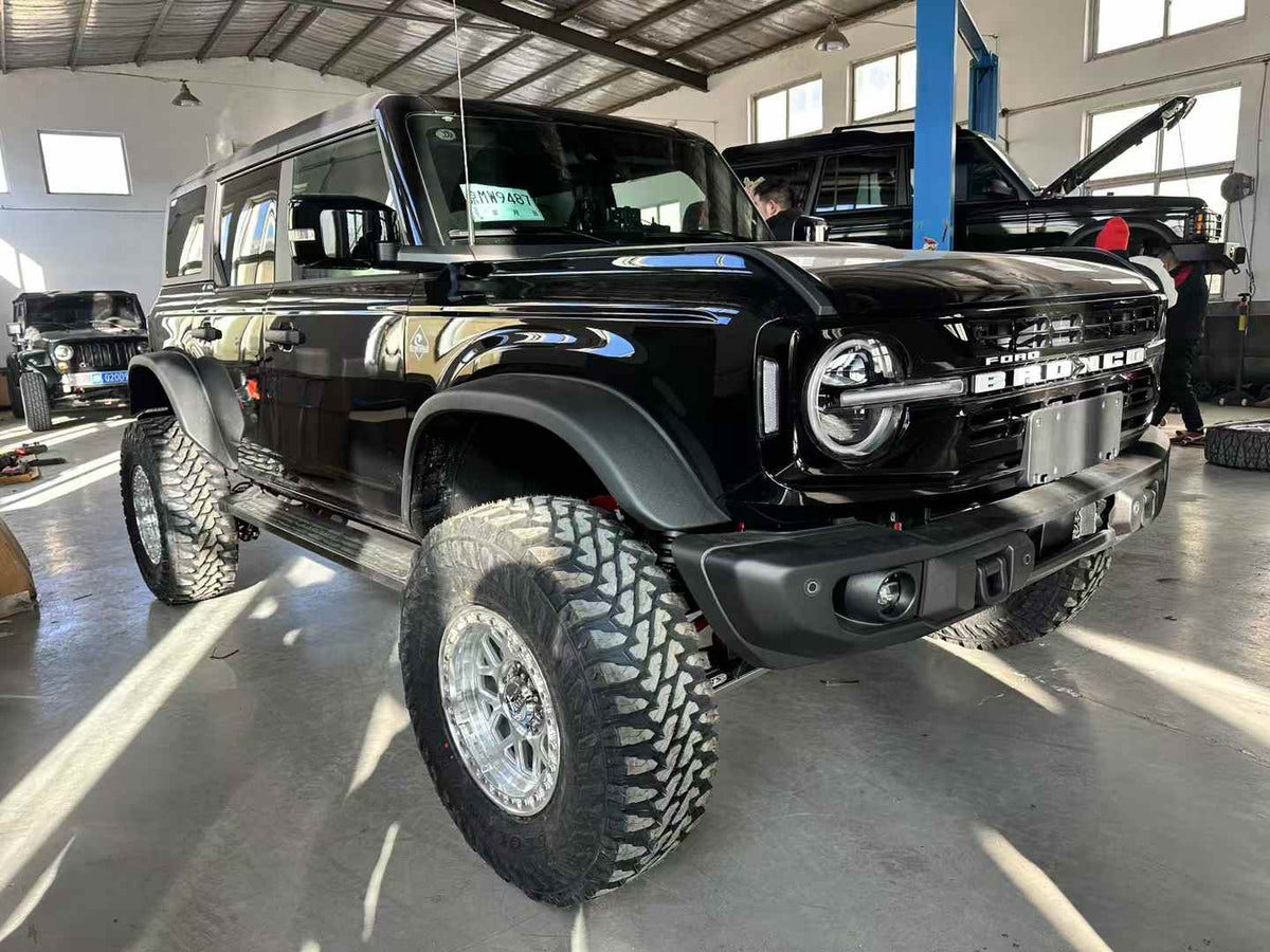 Ford Bronco (Bronco Raptor Conversion) with SHAXI EVO73A suspension kit installed – photo 4