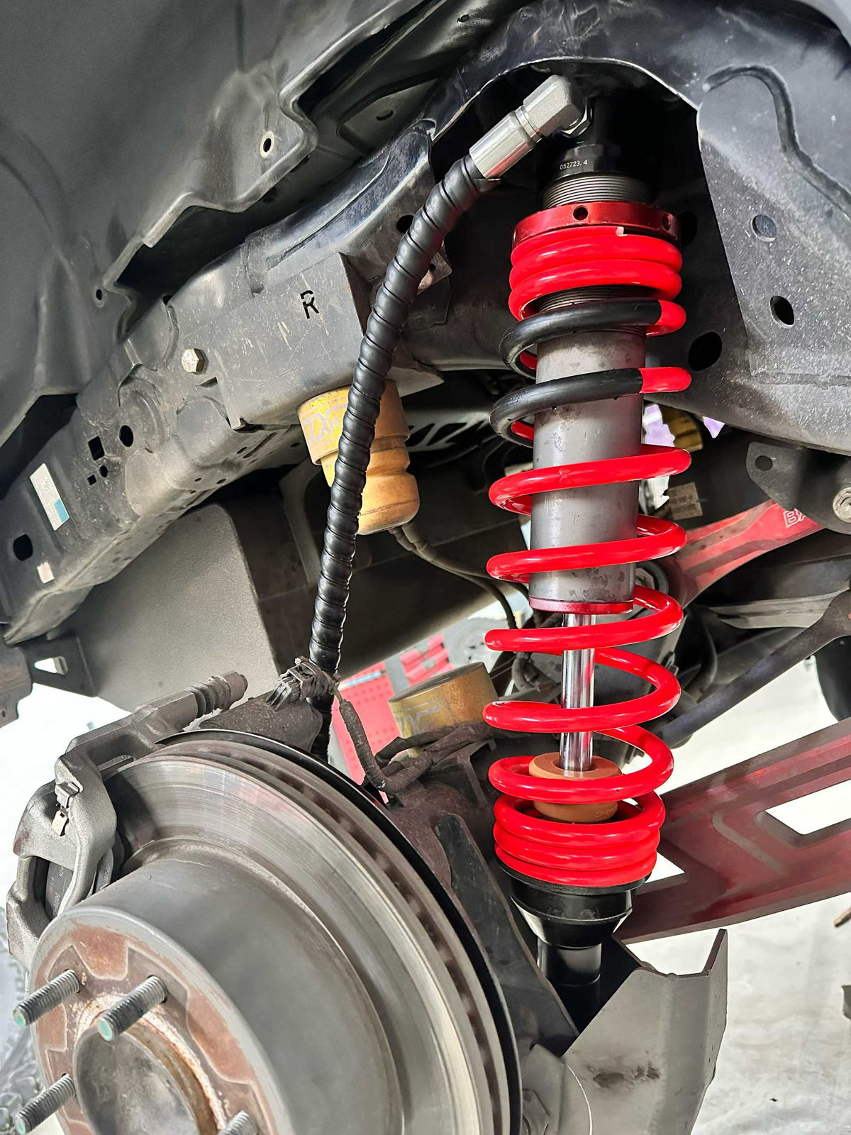 Ford Bronco with SHAXI E-Control suspension kit installed – photo 7