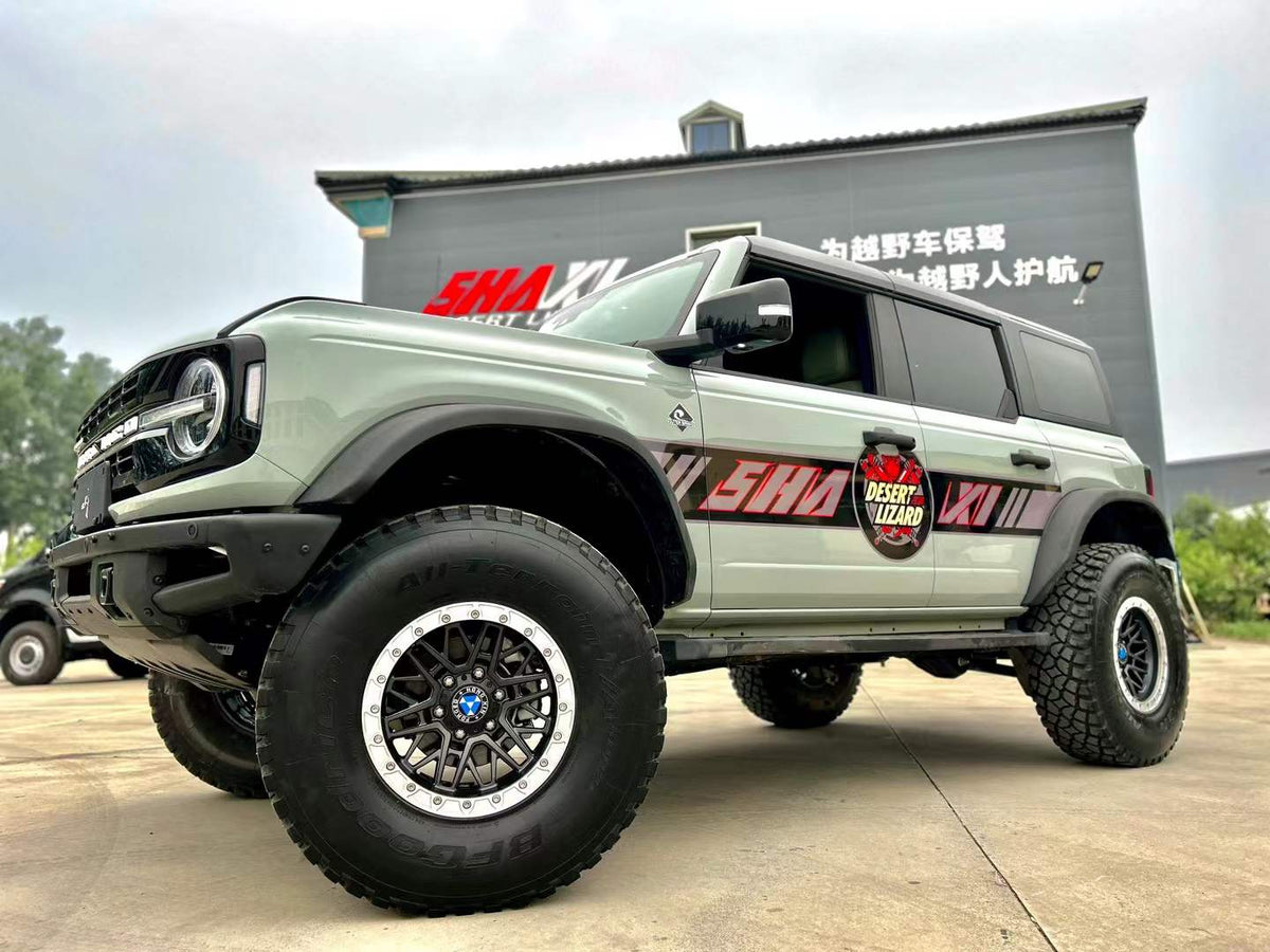 Ford Bronco with SHAXI EVO65 suspension kit installed – photo 1