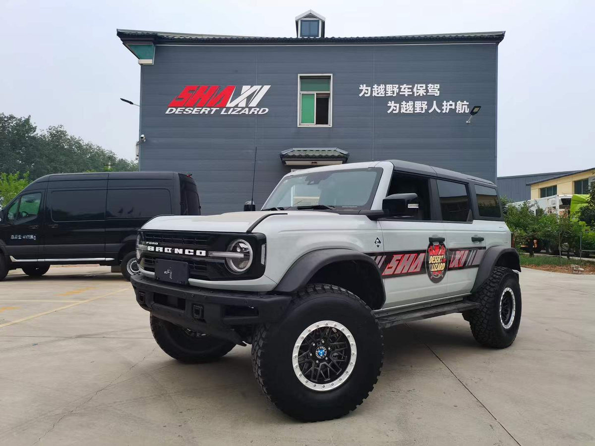 Ford Bronco with SHAXI EVO65 suspension kit installed – photo 2