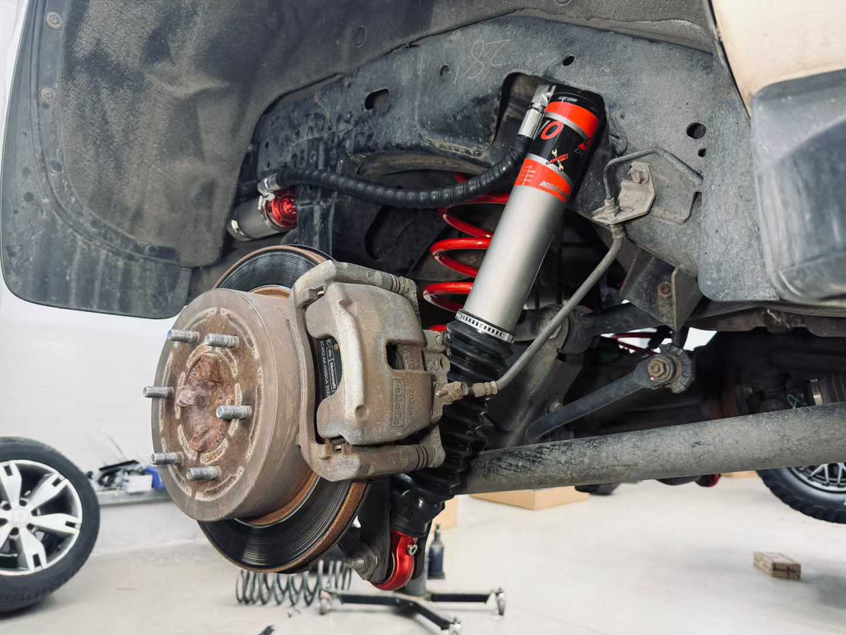Ford Everest with SHAXI EVO73A suspension kit installed – photo 3