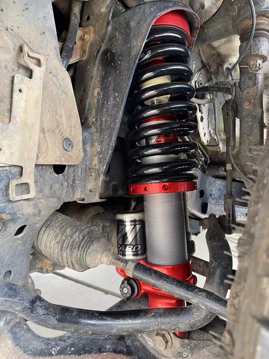 Ford Everest with SHAXI EVO73A suspension kit installed – photo 16