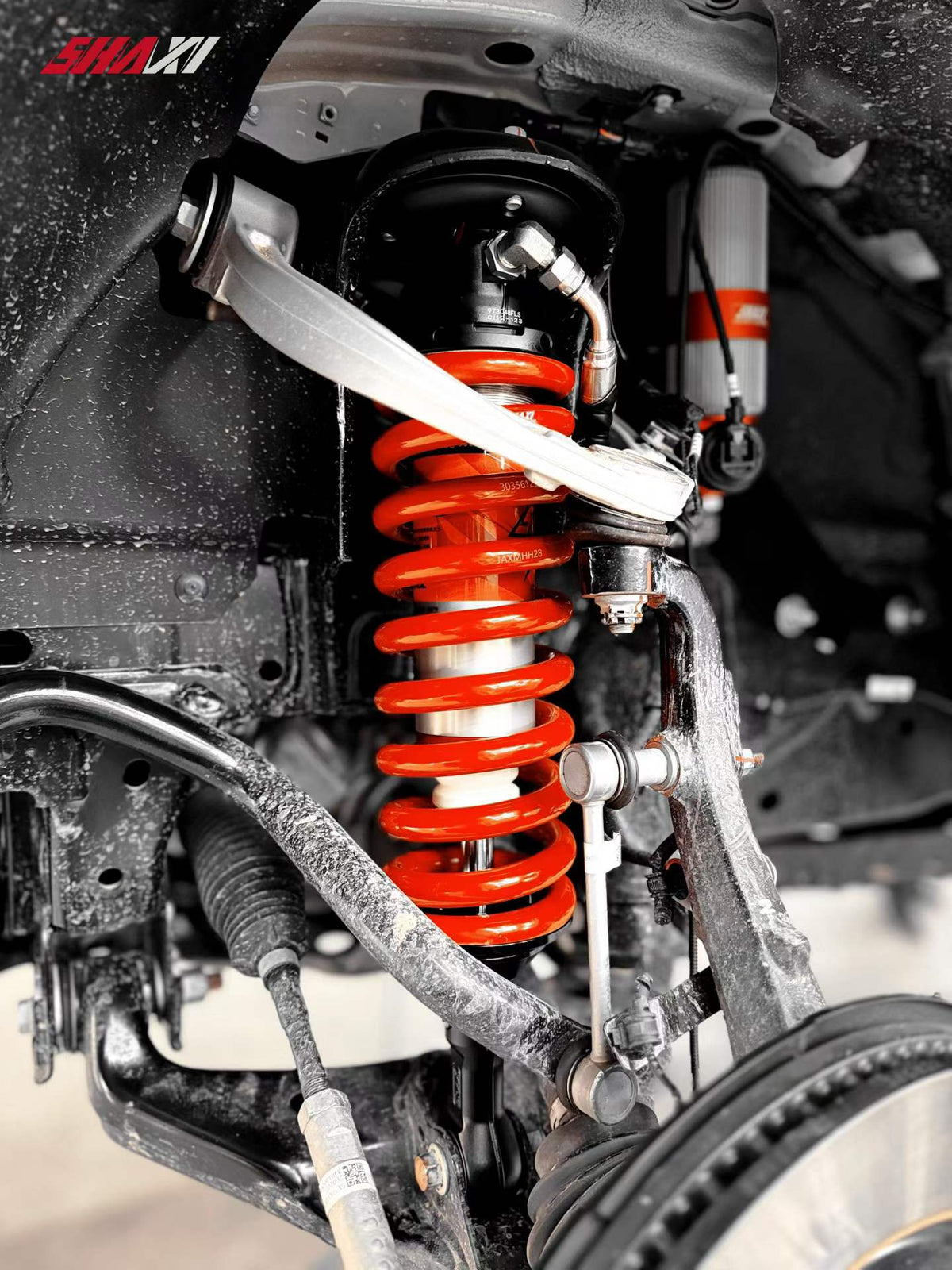 GWM 2026 Tank 300L Hi4-Z PHEV (LWB) with SHAXI E-Control suspension kit installed – photo 1