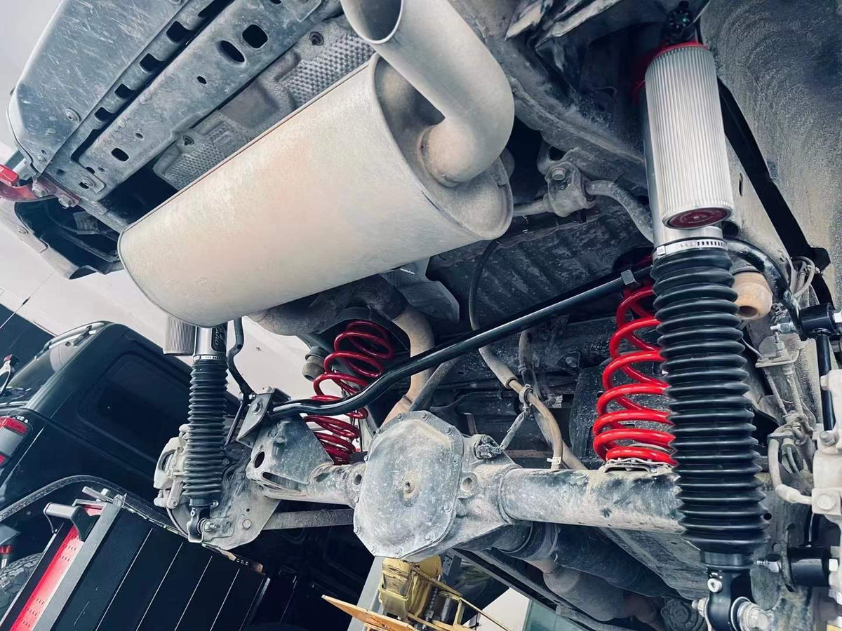 Jeep Wrangler JK with SHAXI EVO73A suspension kit installed – photo 2