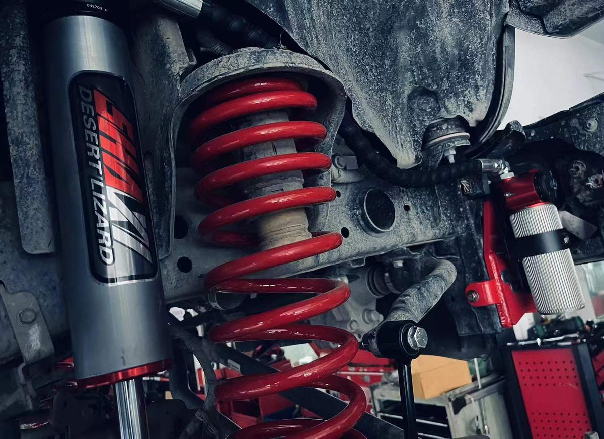 Jeep Wrangler JK with SHAXI EVO73A suspension kit installed – photo 4